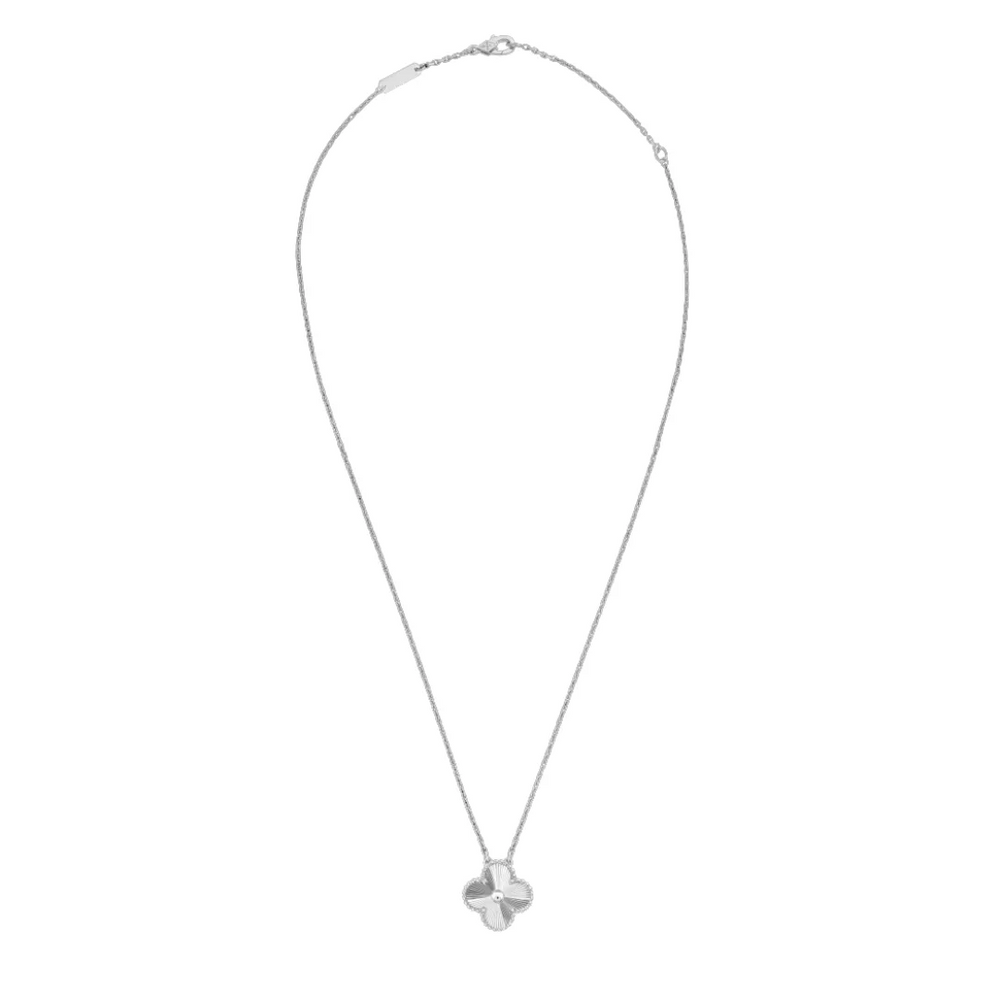 
                  
                    EleganceCharm Kette
                  
                