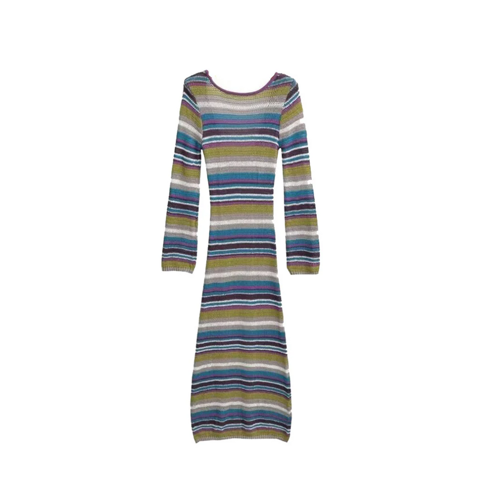 
                  
                    Striped Elegance – Stilvolles Strickkleid mit Bund
                  
                
