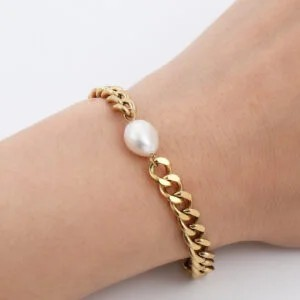 Elegantes Perlenarmband
