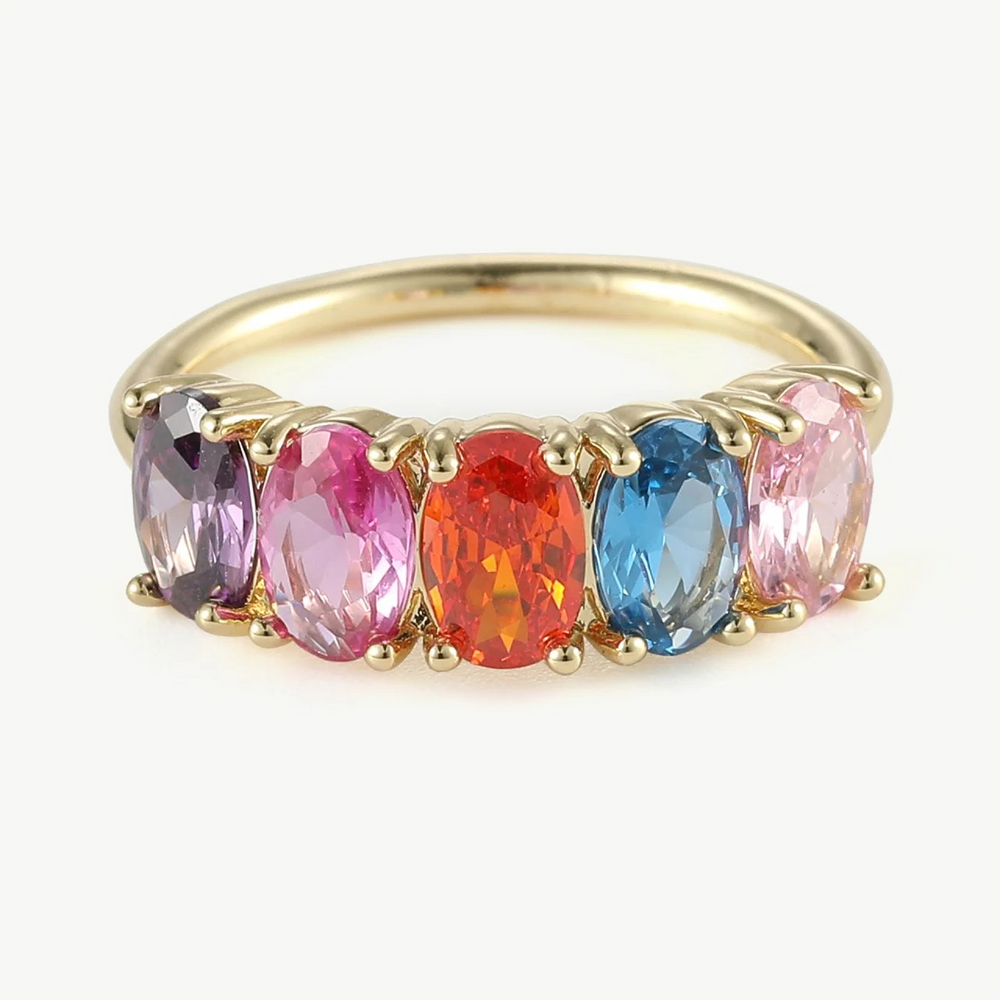 
                  
                    Funkelnder Zirkon-Ring
                  
                