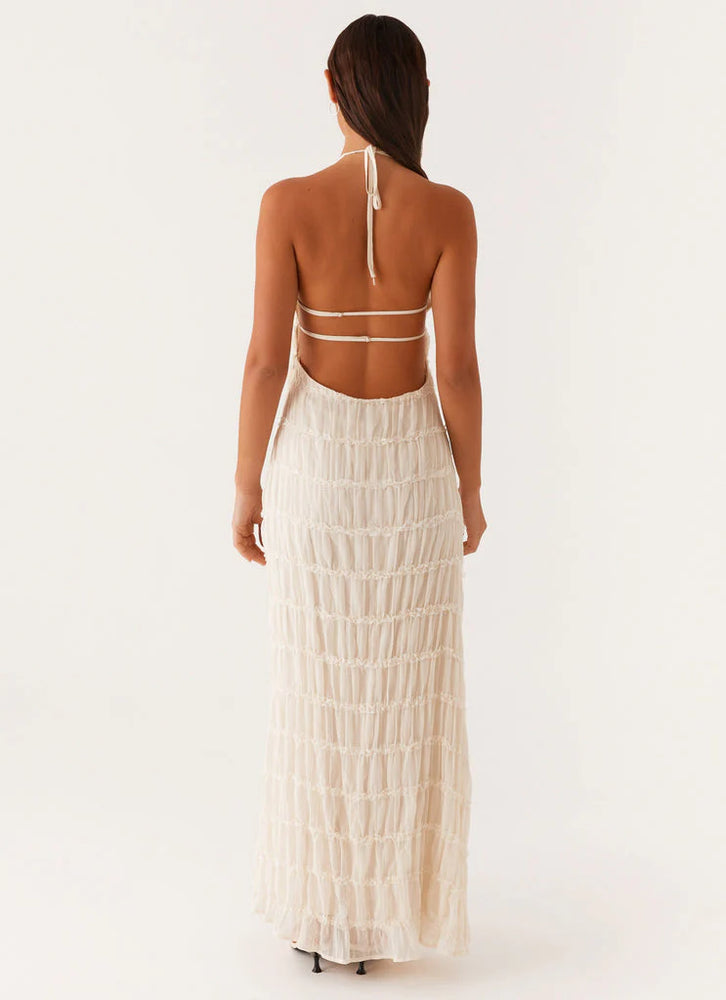 
                  
                    Rückenfreies Sommerkleid
                  
                