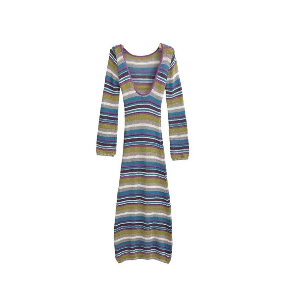 Striped Elegance – Stilvolles Strickkleid mit Bund