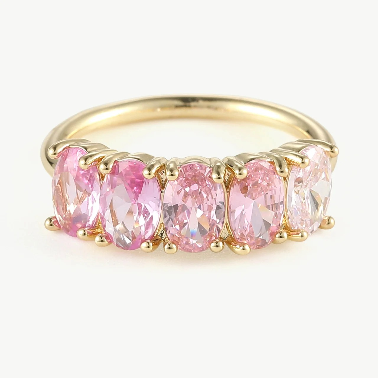 Funkelnder Zirkon-Ring